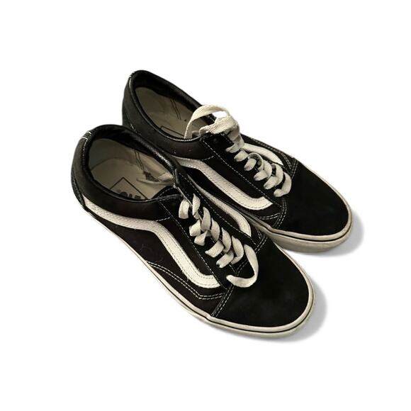 Women's Black Old Skool Vans - Picture 2 of 5
